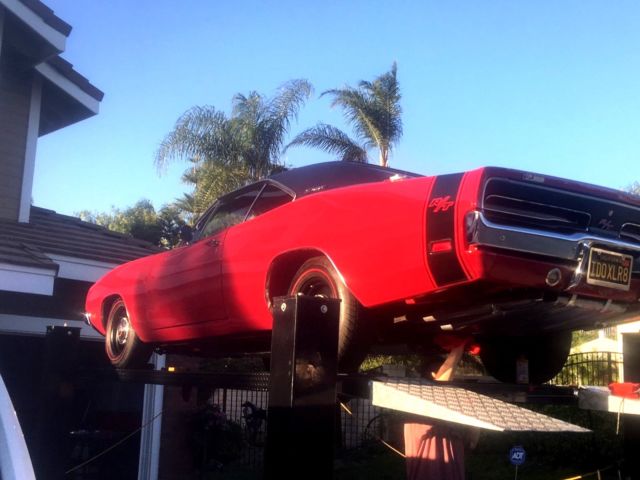 Rotisserie restoration,4 speed 440 H/P " PRIVATE SELLER "Real R/T " 1969 Dodge Charger R/T