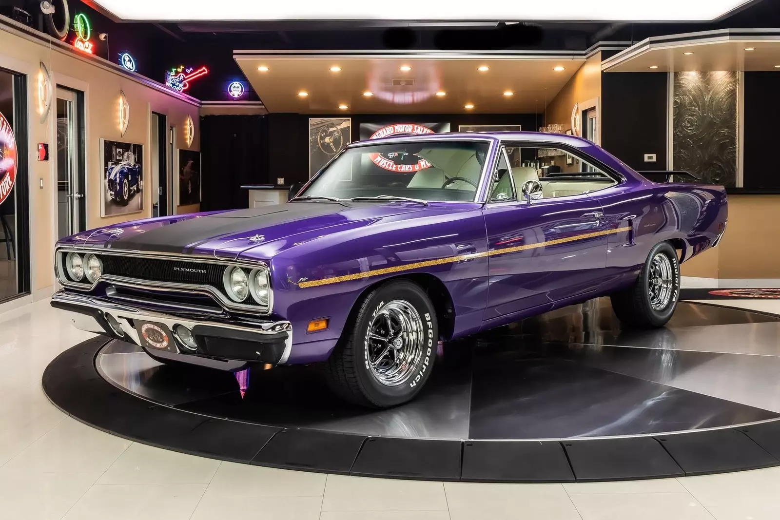 Rotisserie Restored! 383ci V8, A833 4-Speed, Sure-Grip, PS, PB, Air Grabber 1970 Plymouth Road Runner