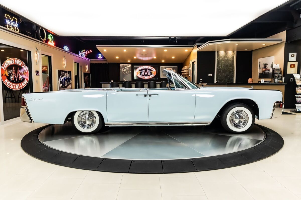 1962 Lincoln Continental Convertible - photo 13