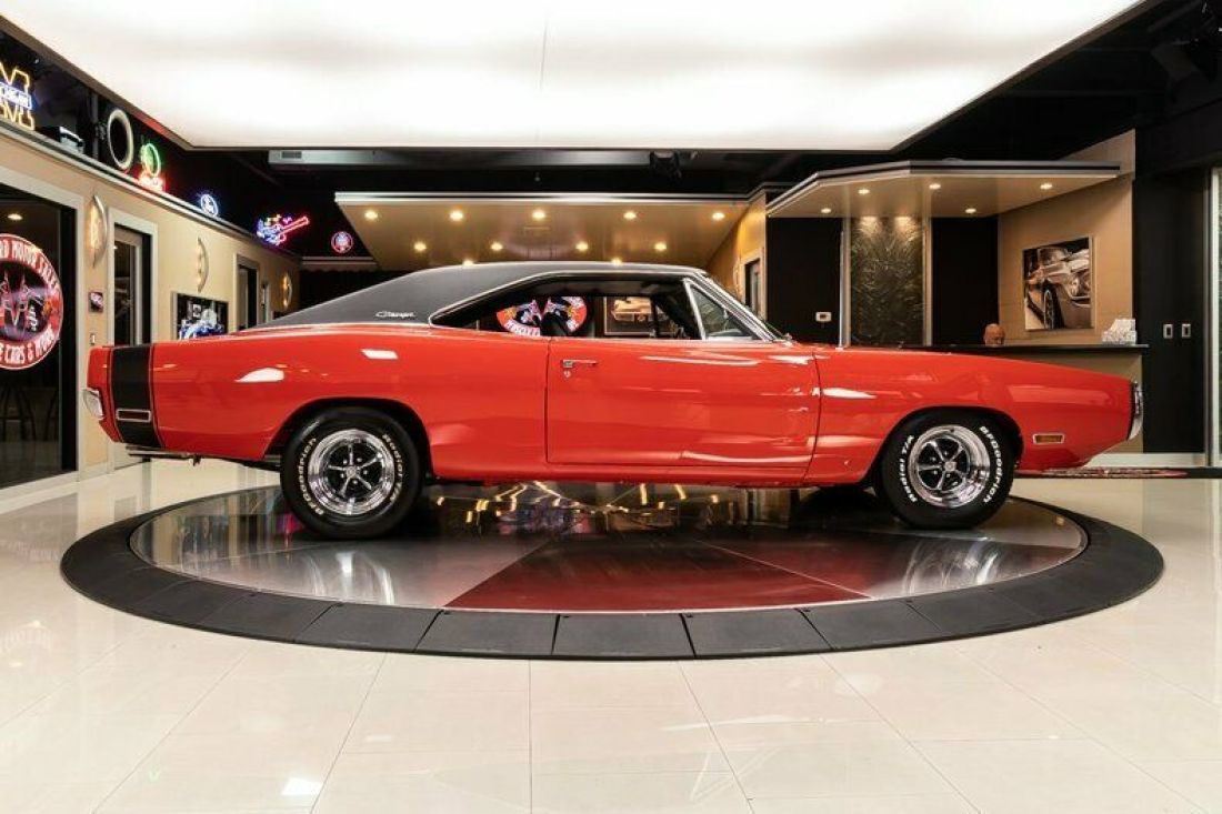1970 Dodge Charger - photo 11