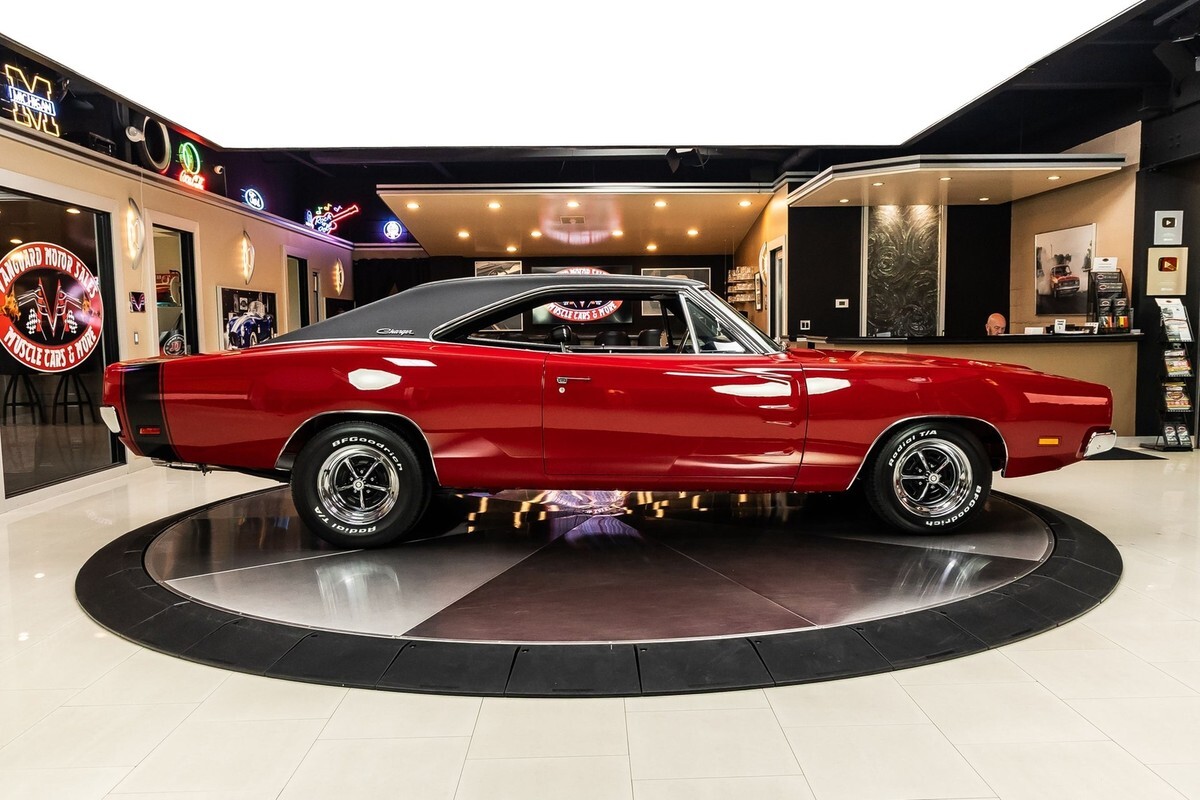1969 Dodge Charger - photo 12