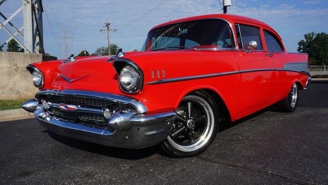 ROTISSERIE RESTORED 502 FUEL INJECTED 4 WHEEL DISC LEATHER VINTAGE AIR HOTCHKIS 1957 Chevrolet Bel Air/150/210 BEL AIR 210 PRO TOURING