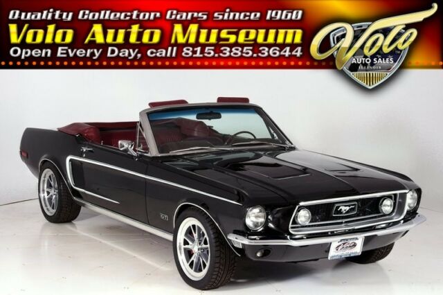 Rotisserie restored, a/c, 4 wheel disc brakes! 1968 Ford Mustang --