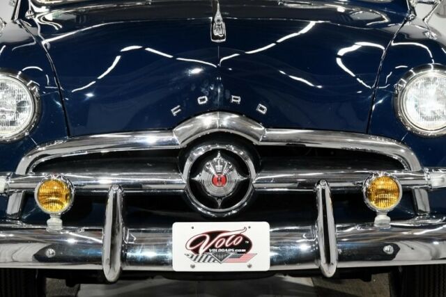 1949 Ford Custom Deluxe - photo 5