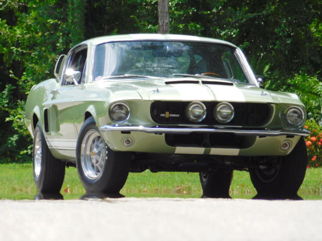 ROTISSERIE RESTORED GT350 FOUR-SPEED RARE SHELBY DOCUMENTATION 39000 ACTUAL MILE 1967 Shelby GT350