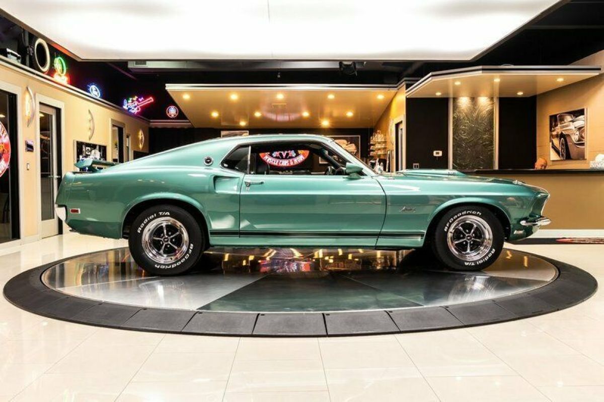 1969 Ford Mustang Fastback GT - photo 11