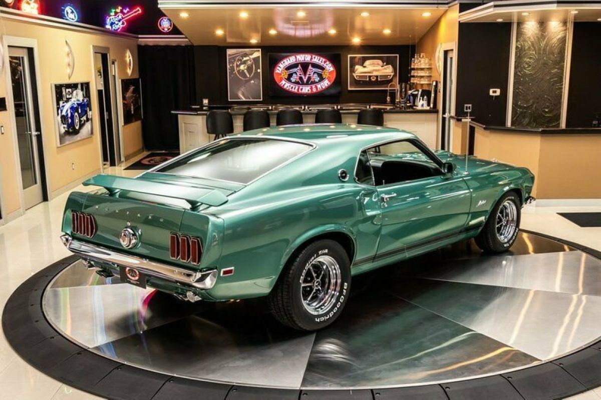 1969 Ford Mustang Fastback GT - photo 13