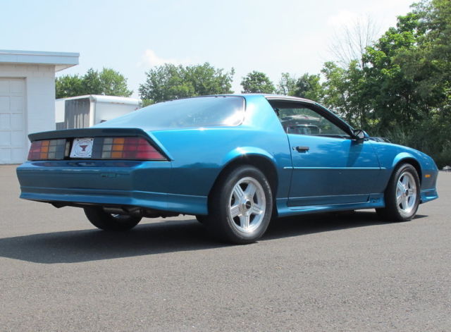 1992 Chevrolet Camaro RS Coupe 2-Door - photo 10