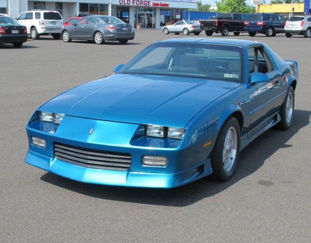 1992 Chevrolet Camaro RS Coupe 2-Door - photo 11