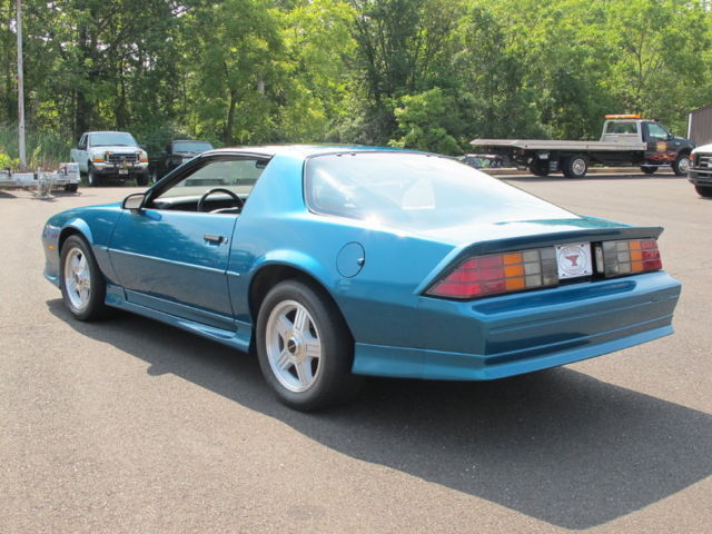 1992 Chevrolet Camaro RS Coupe 2-Door - photo 13