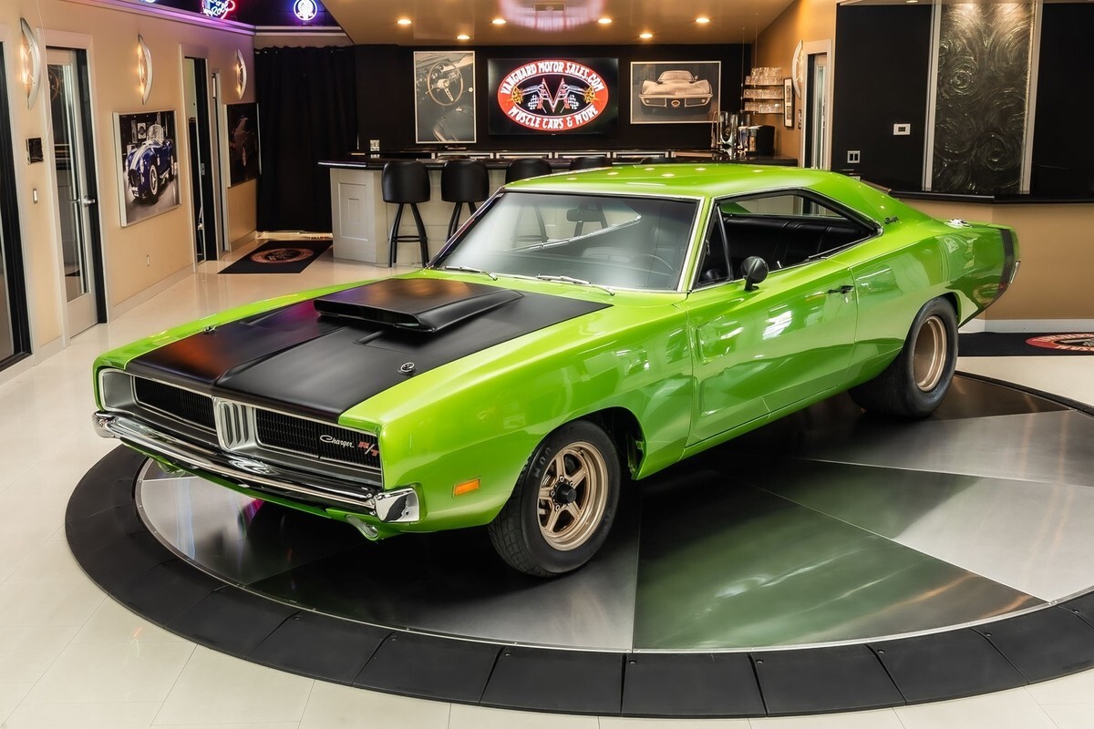 1969 Dodge Charger R/T Restomod - photo 6