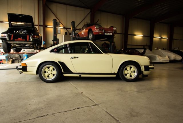 1976 Porsche 911 - photo 2