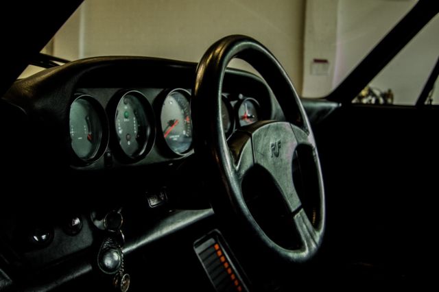 1976 Porsche 911 - photo 8