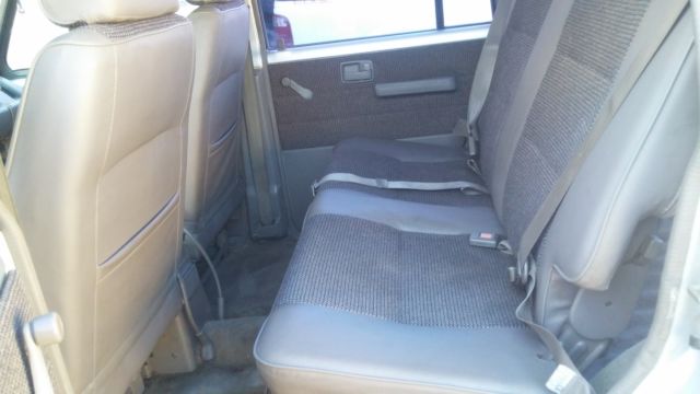 1991 Isuzu Trooper II 4x4 - photo 13