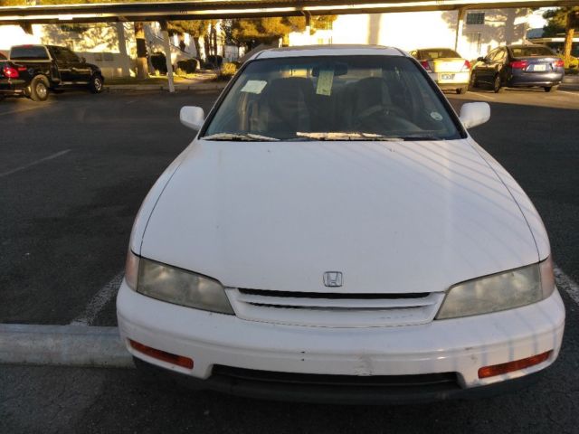 1994 Honda Accord - photo 3