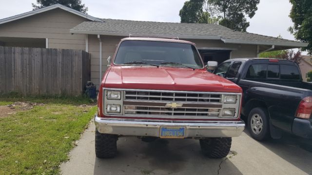 1984 Chevrolet Suburban - photo 13