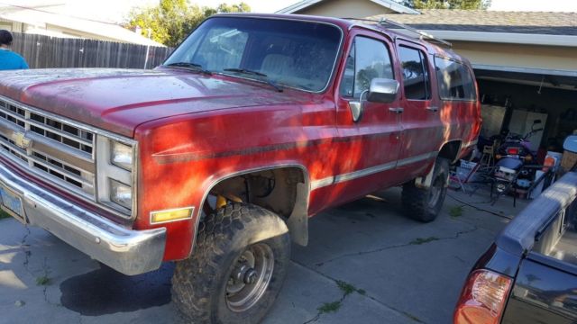 1984 Chevrolet Suburban - photo 2