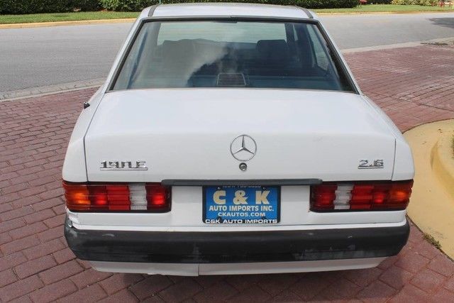 1993 Mercedes-Benz 190-Series 190E SELLING FOR PARTS RUNS AND DRIVES - photo 4