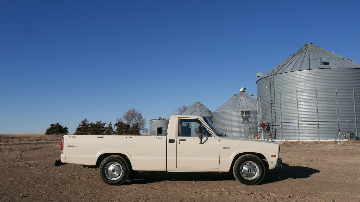 1984 Mazda B-Series Pickups - photo 5