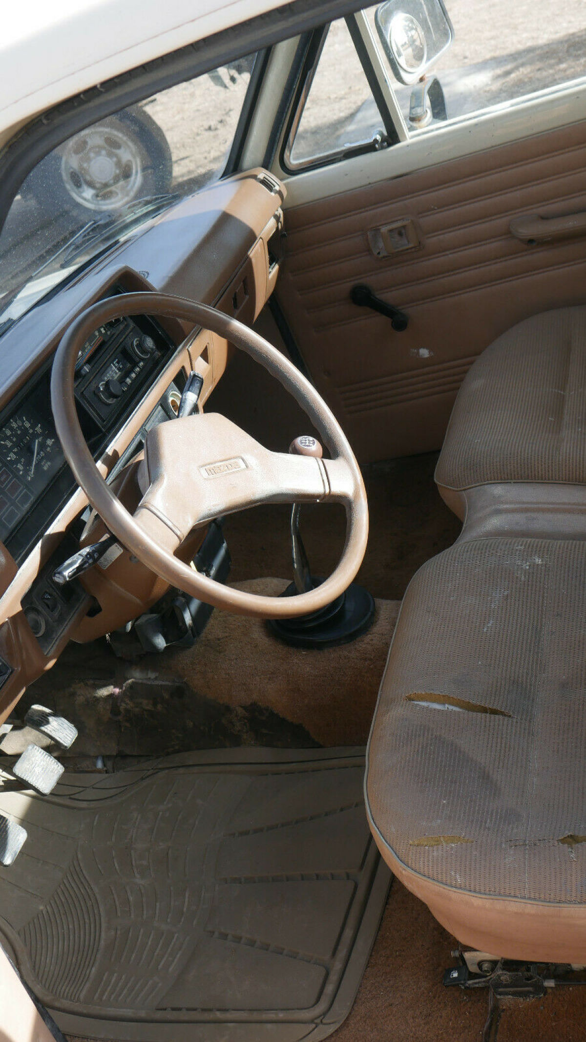 1984 Mazda B-Series Pickups - photo 9