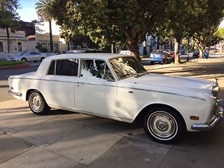 1971 Rolls-Royce Silver Shadow 4-door sedan