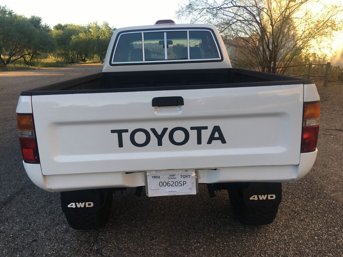1994 Toyota Hilux 1/2 TON EXTRA LONG WHEELBASE SR5 - photo 6