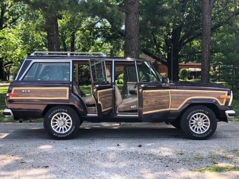 1990 Jeep Wagoneer Woodgrain