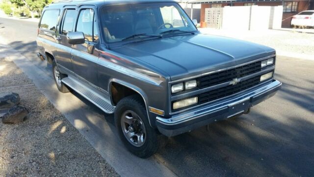 1990 Chevrolet Suburban Silverado - photo 2