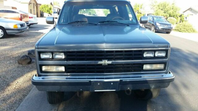 1990 Chevrolet Suburban Silverado - photo 3