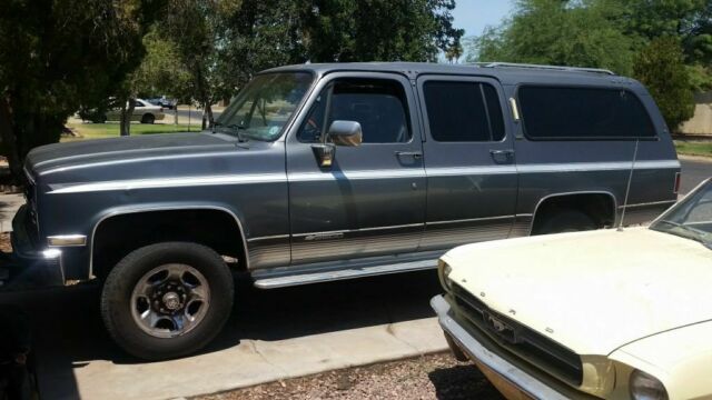 1990 Chevrolet Suburban Silverado - photo 4