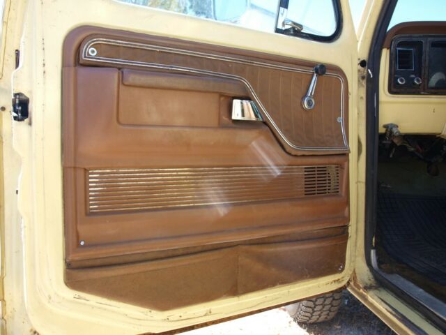 1973 Ford F-250 trim package - photo 13