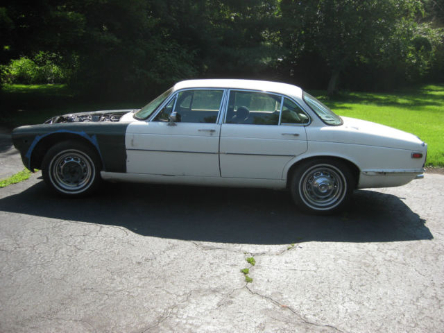 1973 Jaguar XJ6 - photo 7