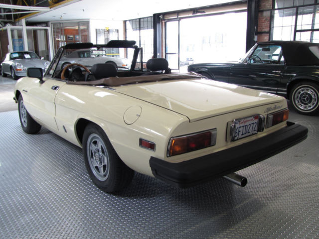 1982 Alfa Romeo Spider Veloce - photo 3