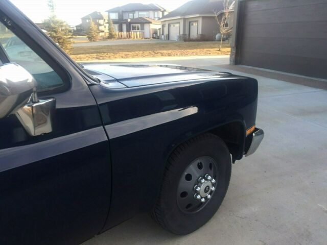 1987 Chevrolet Suburban Silverado - photo 9