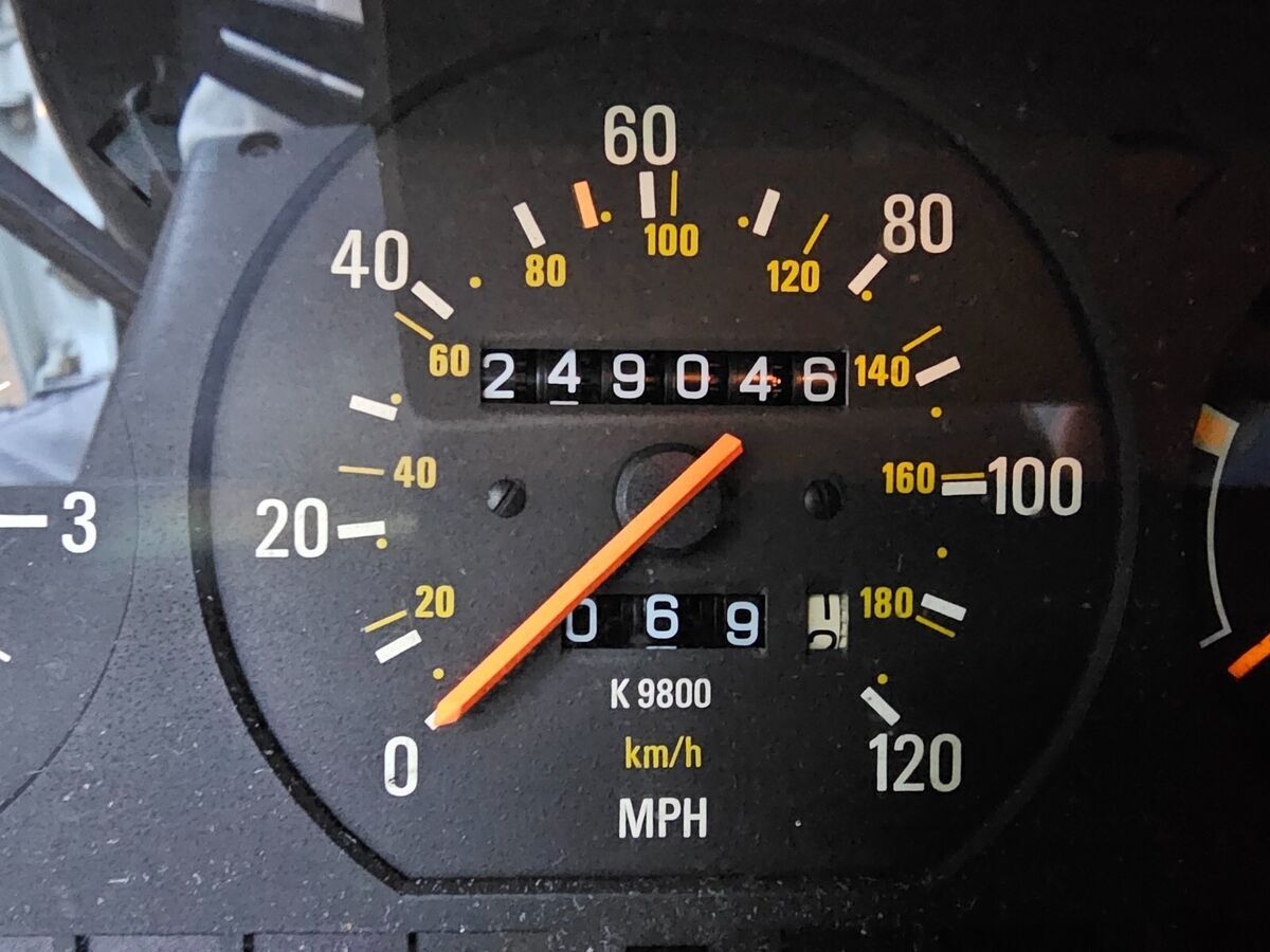1989 Volvo 240 DL - photo 10