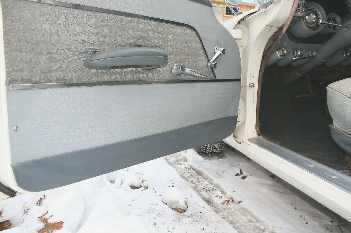 1957 Chrysler Saratoga - photo 12