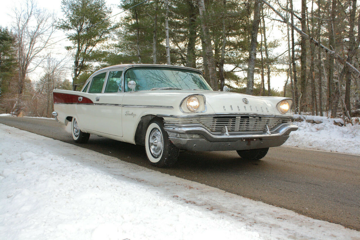 1957 Chrysler Saratoga - photo 2