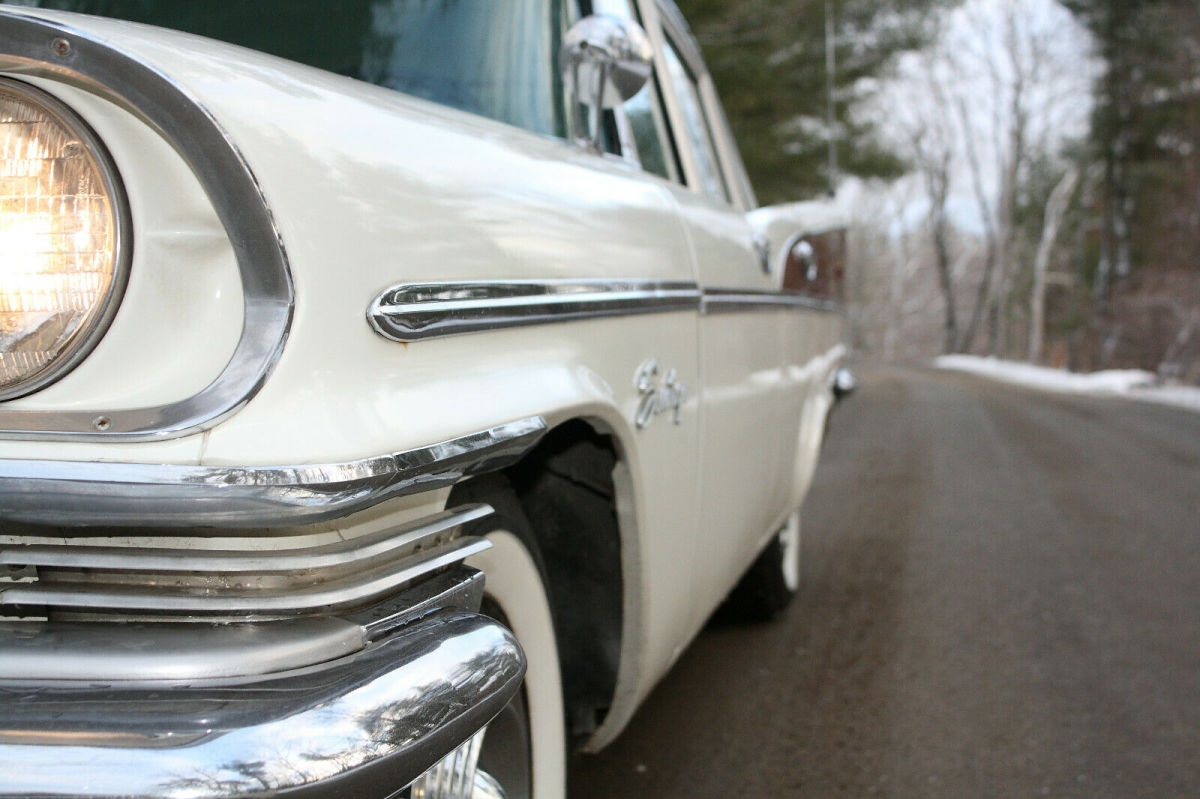 1957 Chrysler Saratoga - photo 4