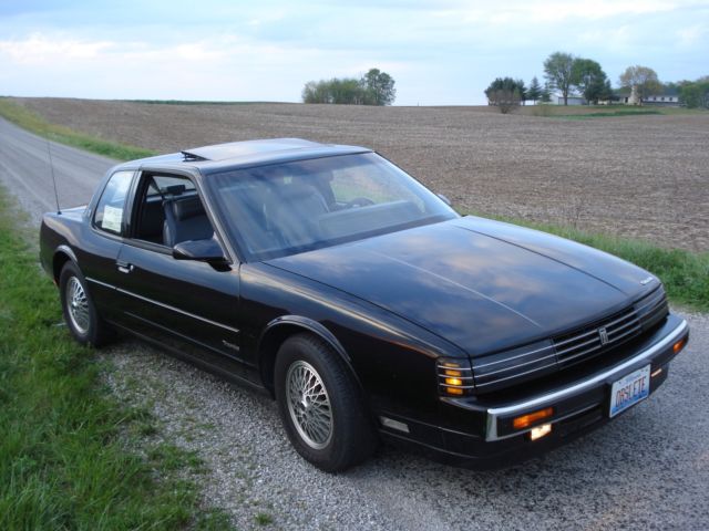 1989 Oldsmobile Toronado Trofeo Coupe 2-Door - photo 7