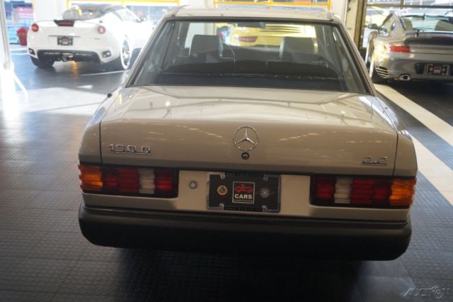 1984 Mercedes-Benz 190-Series 4 Dr Diesel - photo 4