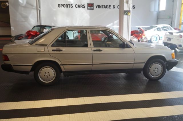 1984 Mercedes-Benz 190-Series 4 Dr Diesel - photo 6