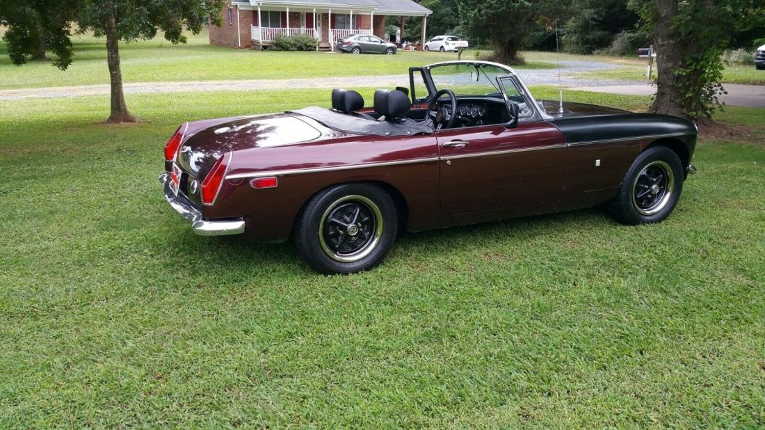 1974 MG MGB - photo 3