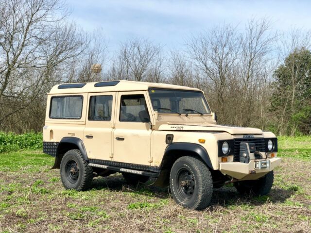 1993 Land Rover Defender Santana 2500DL - photo 2