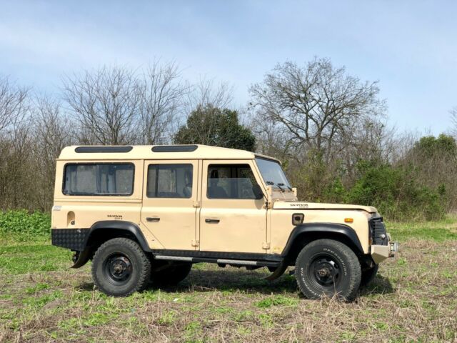 1993 Land Rover Defender Santana 2500DL - photo 3