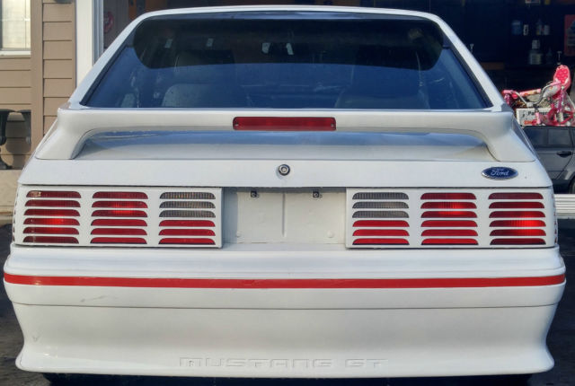 1988 Ford Mustang GT - photo 10