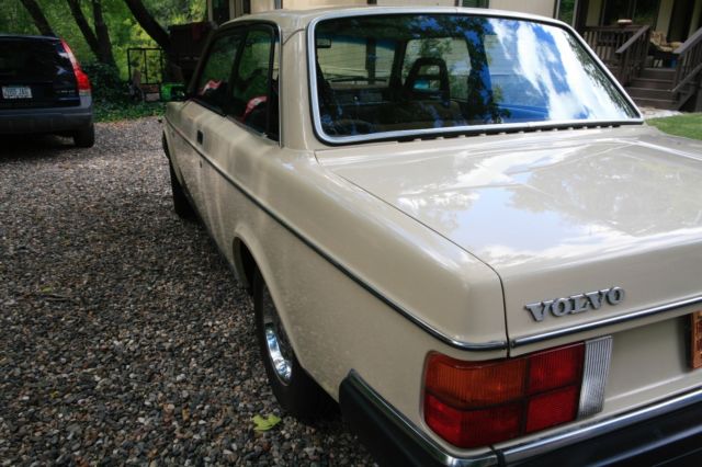 1983 Volvo 240 DL - photo 4