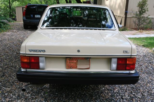 1983 Volvo 240 DL - photo 5