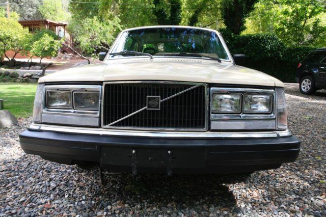 1983 Volvo 240 DL - photo 6