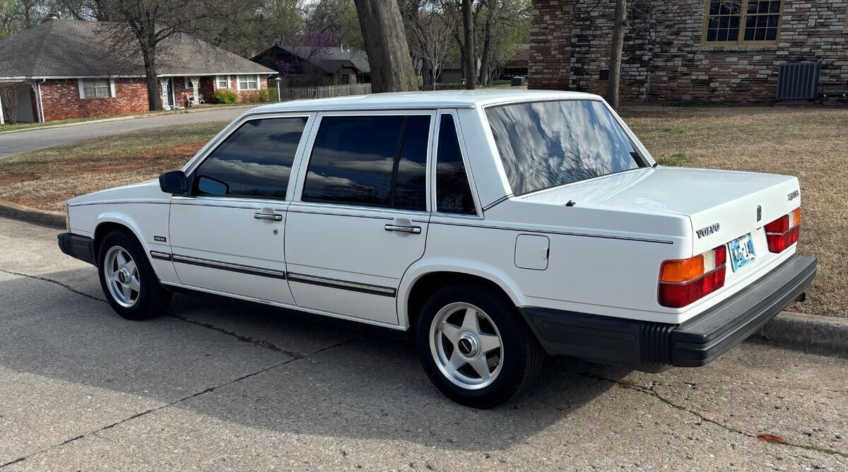 1989 Volvo 740 - photo 4