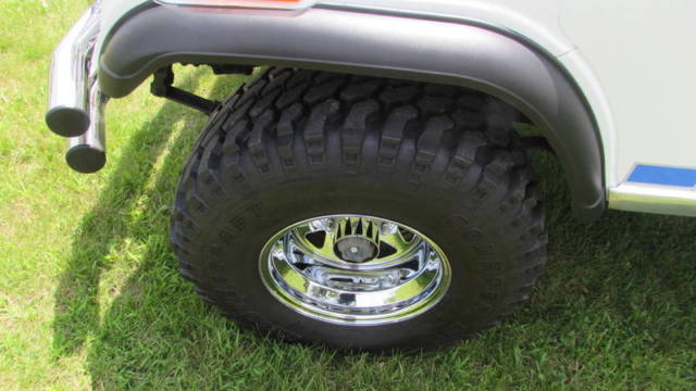 1978 Jeep® CJ-7 258 CI 6-CYLINDER ENGINE/3 SPEED TRANSMISSION - photo 9